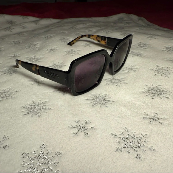 PRADA PR 21XS Leopard Print Black/Grey Polarized Sunglasses - Picture 8 of 9